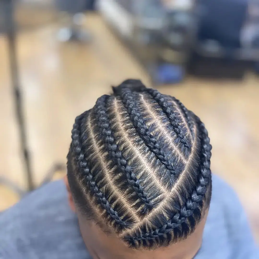 afrohairtrends_1718032898_3387427926380251304_58451039698